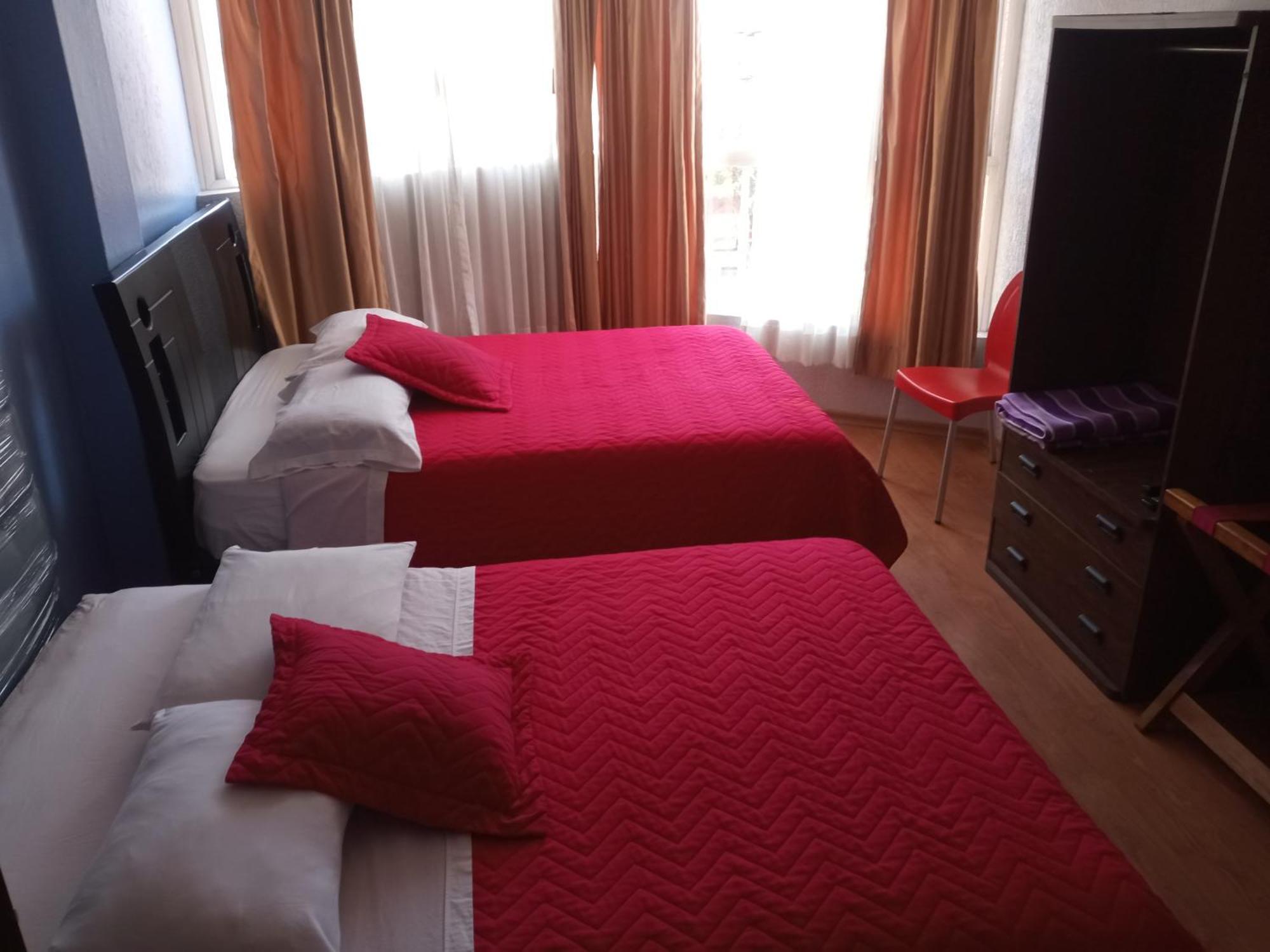 Hostal Capri Quito Quarto foto